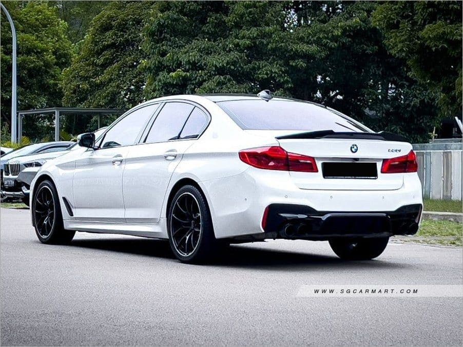 BMW 5 Series 530i Auto (en)