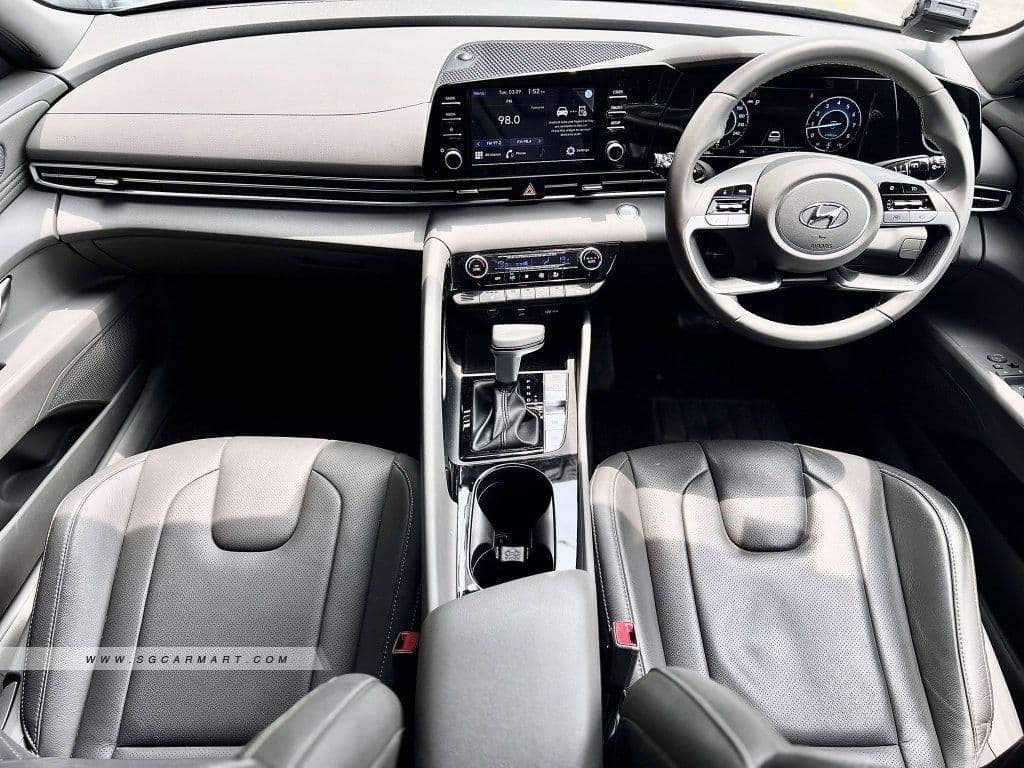 Hyundai Avante 1.6 'S' (A)